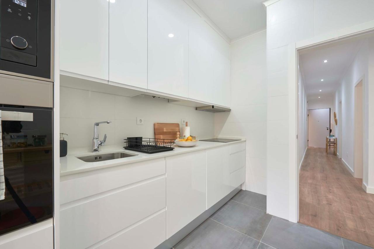 Spacious & Light-Filled 4Br Apartment By Timecoler Амадора Екстериор снимка