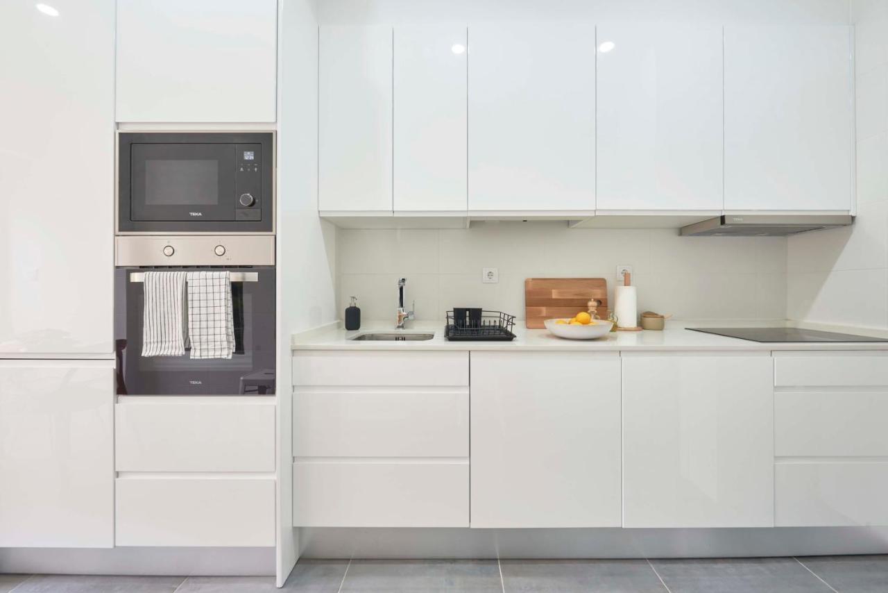 Spacious & Light-Filled 4Br Apartment By Timecoler Амадора Екстериор снимка